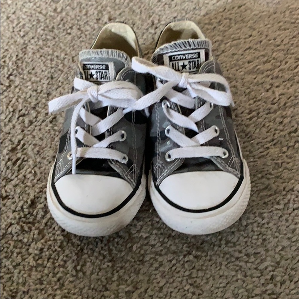 Toddler camo Converse